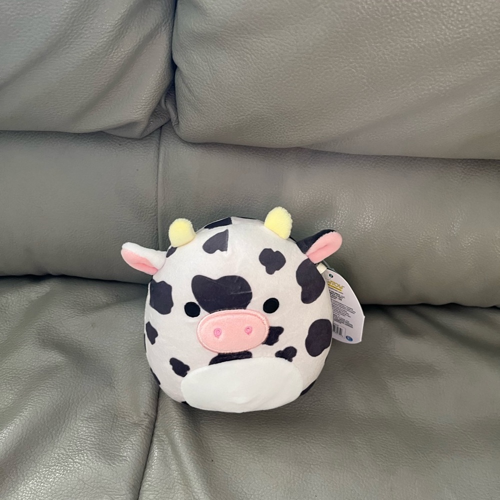 NWT 5” Colin the Cow Squishmallow